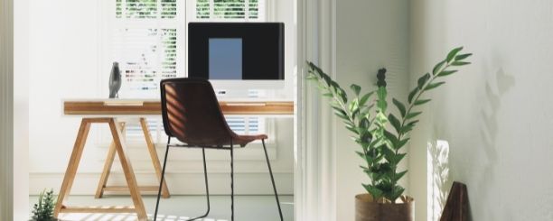 3x raamdecoratie voor in de studeerkamer