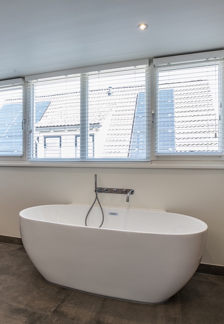 jaloezieën ophangen