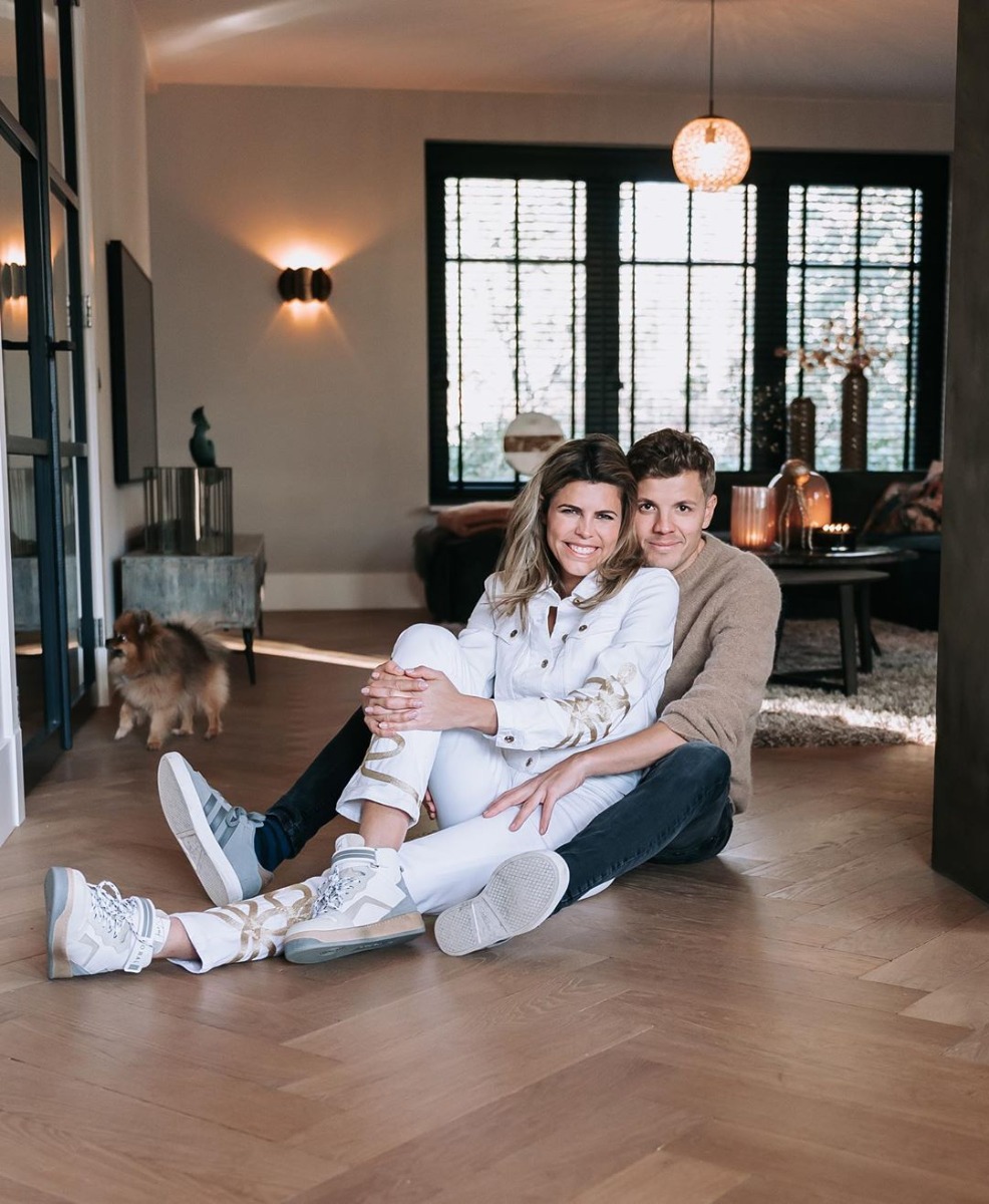 Kim Kötter en Jaap Reesema woonkamer